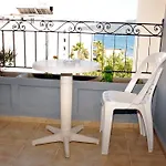 Almena Hotel 3*