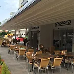 Almena Hotel 3*