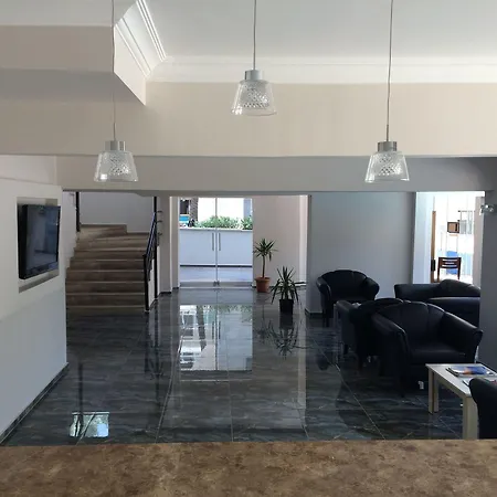 Almena Hotel 3*