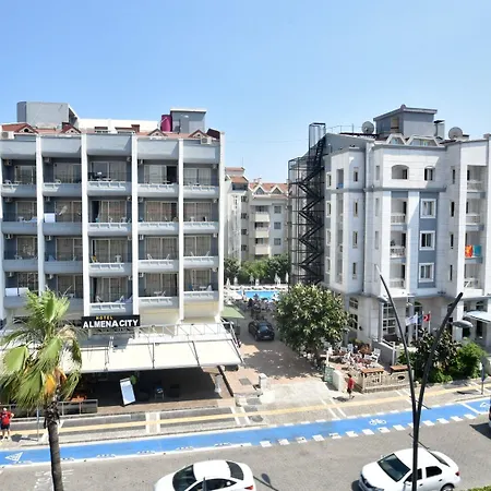 Almena 酒店 马尔马里斯