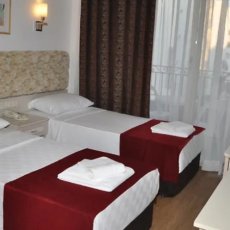 Almena 3* マルマリス