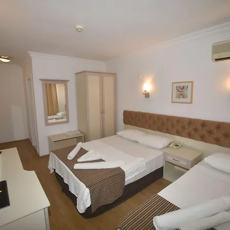 ホテル Almena マルマリス