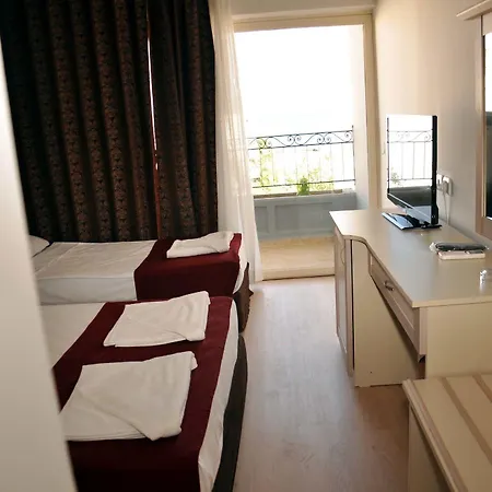 ホテル Almena マルマリス