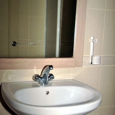 Almena Hotel 3*