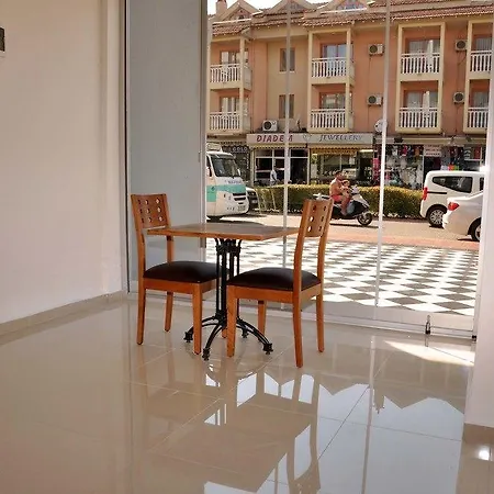 Almena Hotel 3*