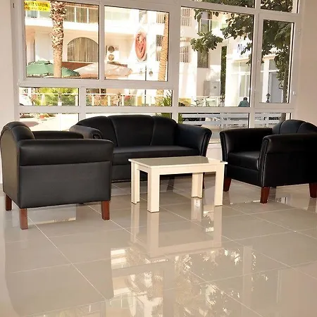 מלון Almena מרמריס