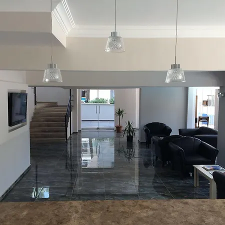 Almena Hotel