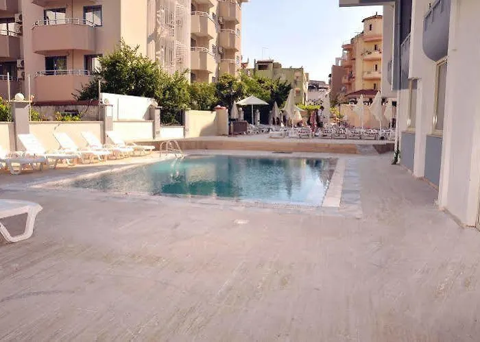 فندق Almena مرمريس